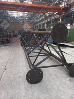 сборка мачты в цехе сборка мачты в цехе