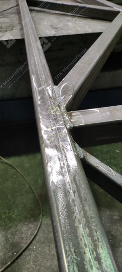 Металлический навес фото 2 Металлический навес фото 2