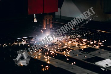 Производственный цех фото газо режущего станка на производстве крупным планом 5 Производственный цех фото газо режущего станка крупным планом 5