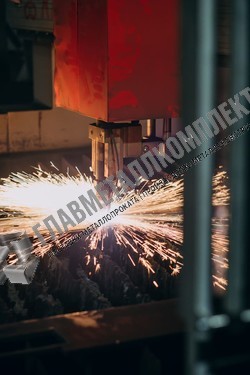 Производственный цех фото газо режущего станка на производстве крупным планом 6 Производственный цех фото газо режущего станка крупным планом 6